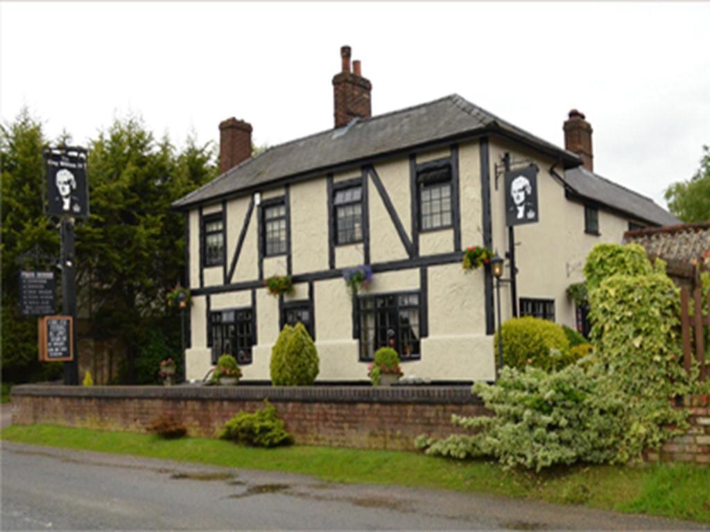 The King William IV Bed and Breakfast Royston Eksteriør billede